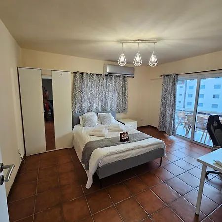 Kennedy Avenue Centre Apartamento *